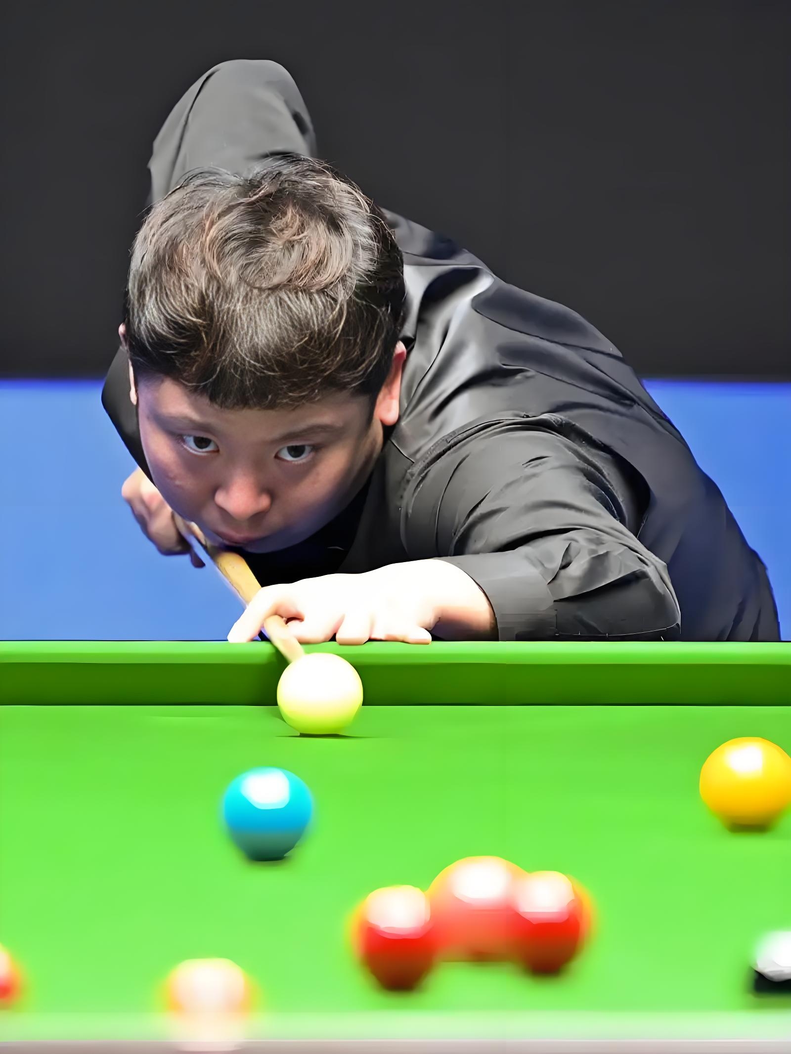 为核心的球 为核心的球