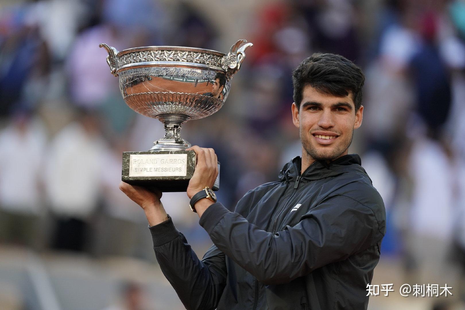 他倾听粉丝 他倾听粉丝